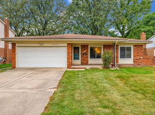 37363 Calka Dr, Sterling Heights, MI 48310
