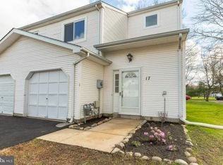 17 Marjoram Dr, Lumberton, NJ 08048