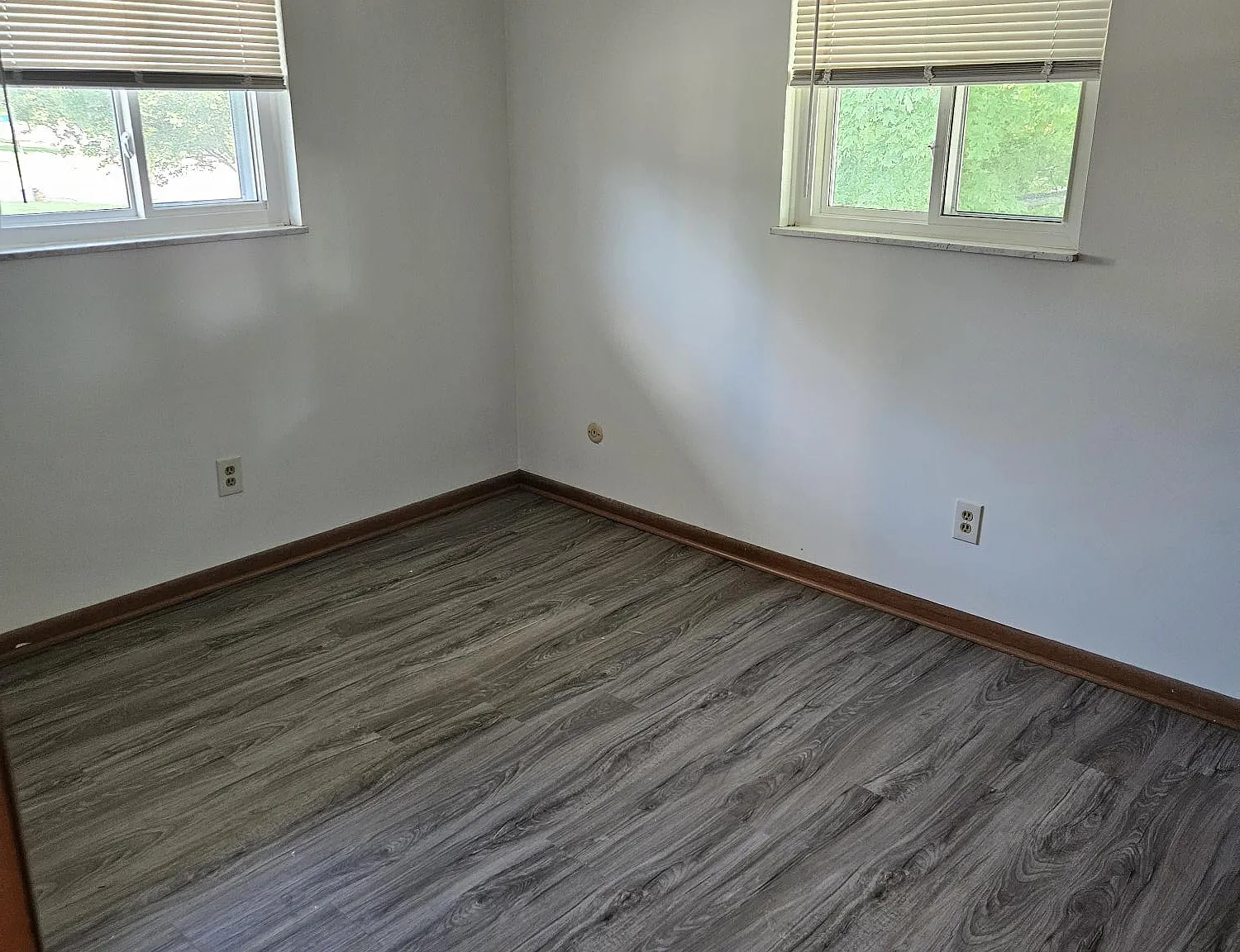 2 bed, $1,050 — Photo 3