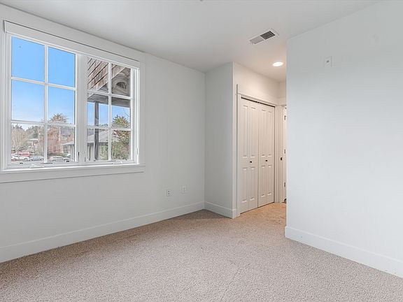 4th image of 474-476 2nd St #474