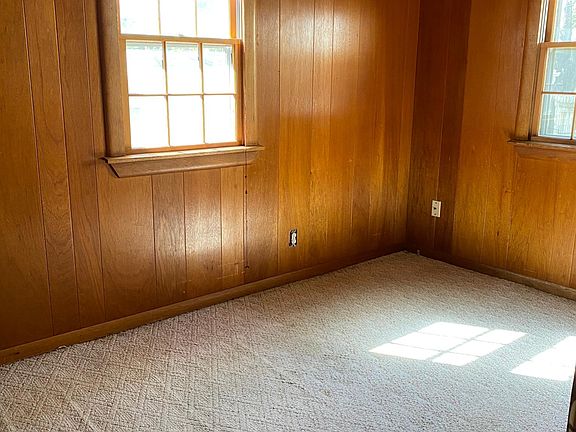 3rd image of 5115 N Ogden Ave
