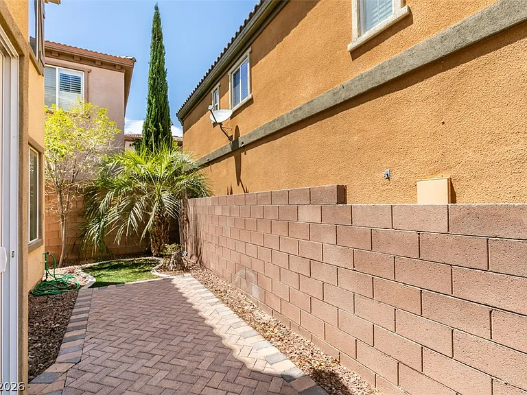 11230 Corsica Mist Ave — Photo 49