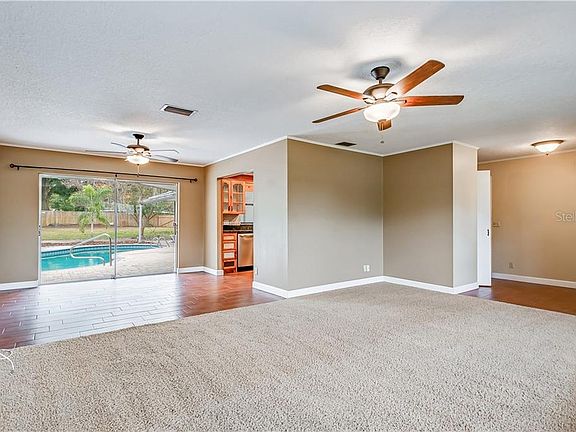 5th image of 501 S Lake Florence Dr