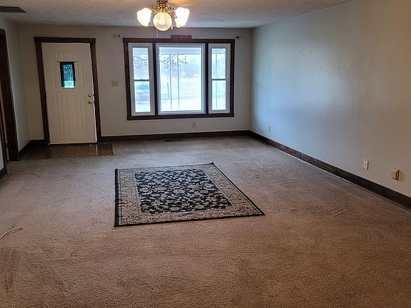 4th image of 7066 N State Road 75