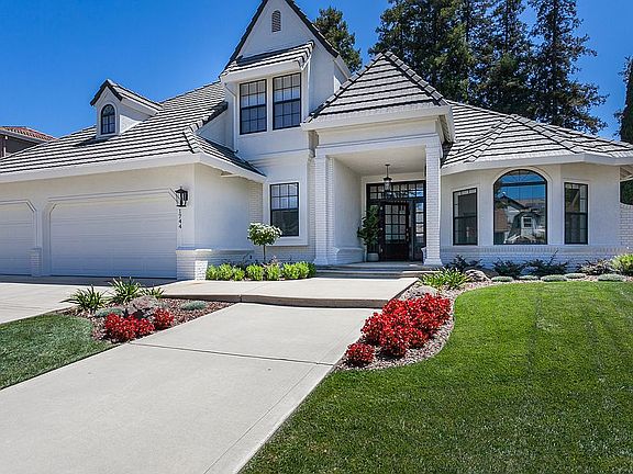 3rd image of 1744 Alicante Ct