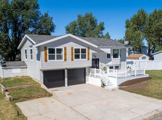 6906 Ichabod Ave, Gillette, WY 82718