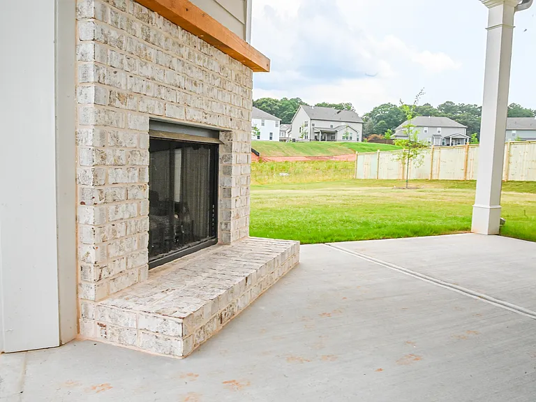 628 Sidney Ct — Photo 89