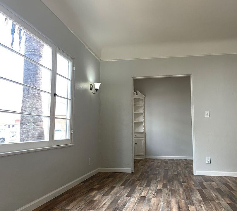 1st image of 208 N Louise St APT 210A