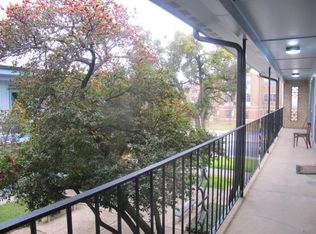 425 S Oak St #204, Arlington, TX 76010