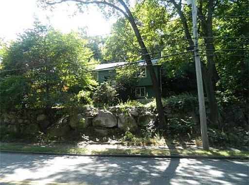 3rd image of 250 Lynnfield St #A