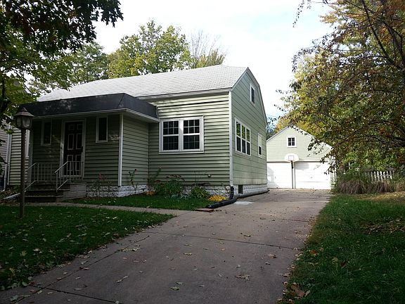 2nd image of 1947 Jefferson Ave