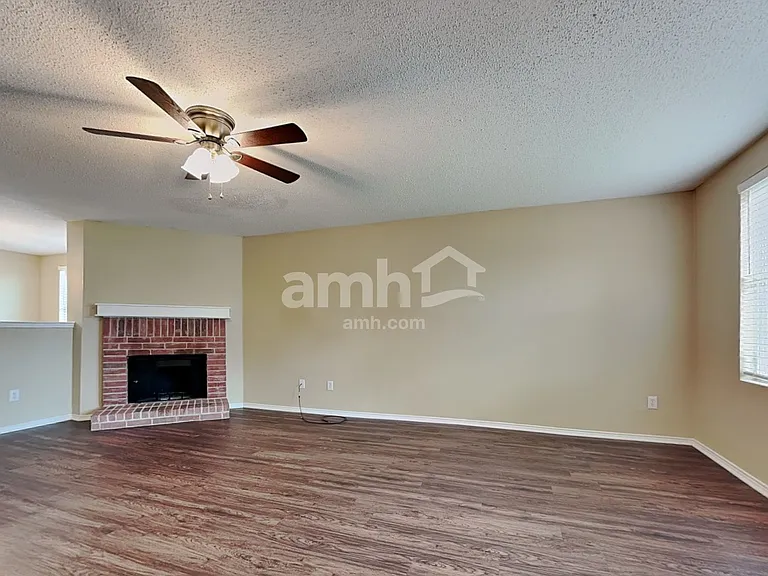 5200 Emmeryville Ln — Photo 7