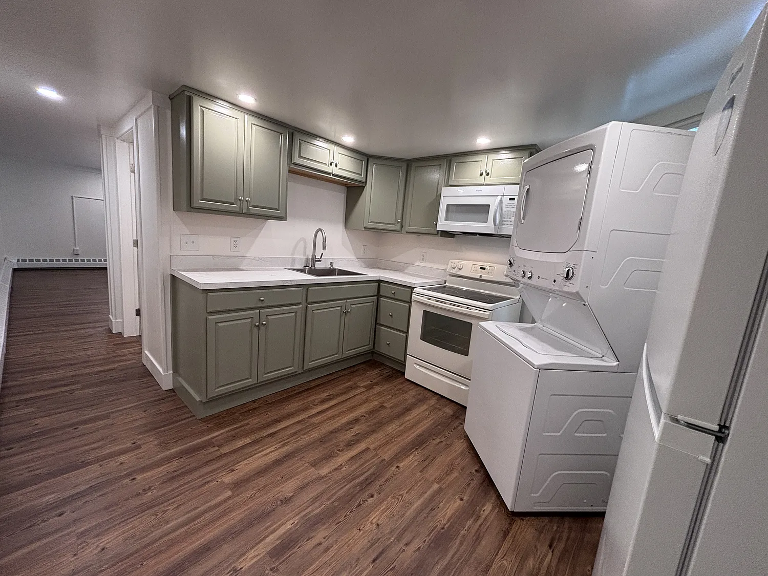 454 W Philadelphia St — Photo 1