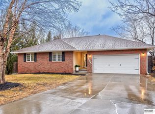 13319 Sahler St, Omaha, NE 68164
