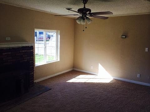 Home 1 Living Room/Fireplace