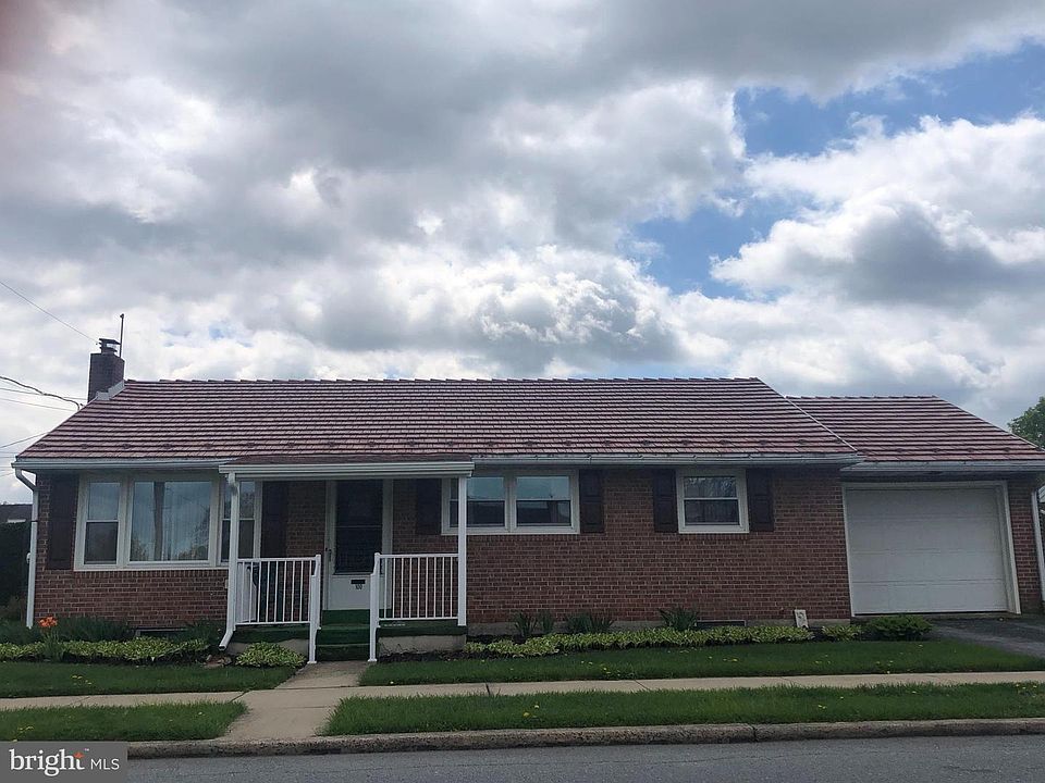 1st image of 100 W Lincoln Ave