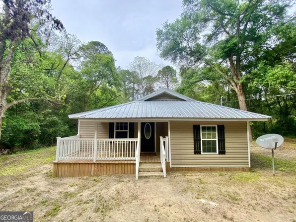117 N Jefferson St, Lyons, GA 30436