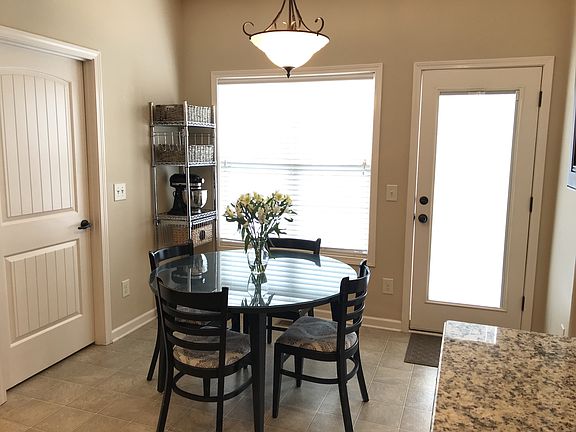 5th image of 1188 Chinook Cir