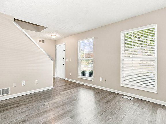 5th image of 448 Springwood Lake Dr