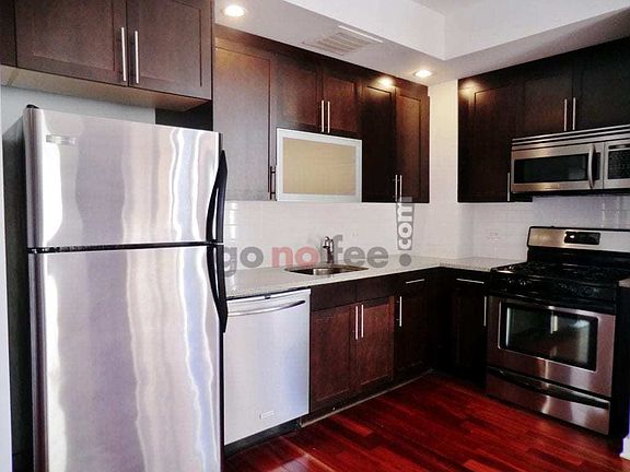 4th image of 454 Manhattan Ave APT 2C