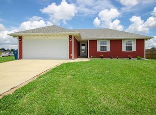 110 Cherry Ave, Clever, MO 65631