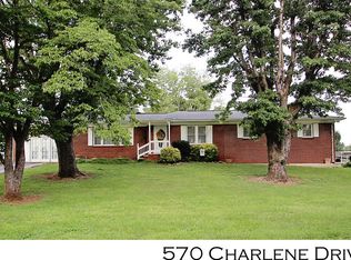 570 W Charlene Dr, Sparta, TN 38583
