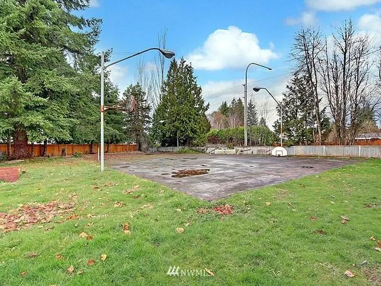 13418 61st Ave SE — Photo 2