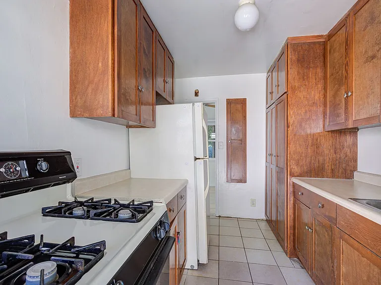 Corbett Street Residences — Photo 8