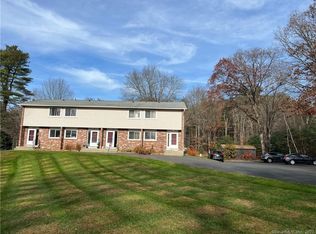 6 Anton Rd APT A, Mansfield, CT 06268