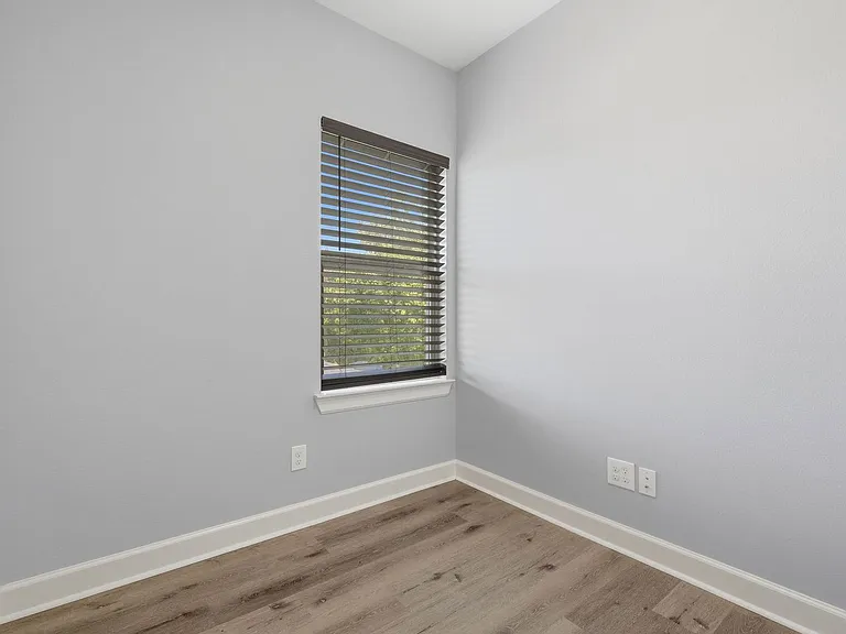 8419 Observatory St — Photo 17