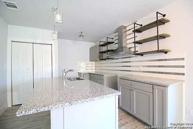 707 S Olive St #A — Photo 6