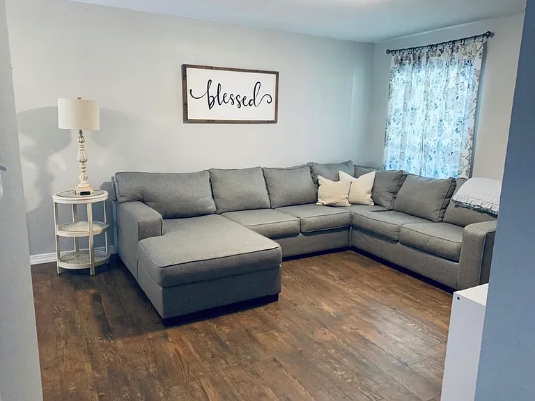 1414 Camelia Dr — Photo 4
