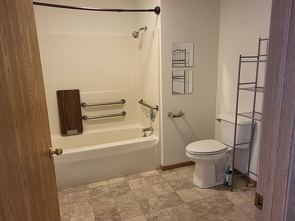 5th image of 4919 Hedgewood Dr #4809