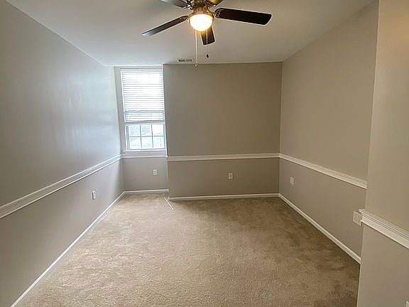 4th image of 1088 Grace Hill Dr