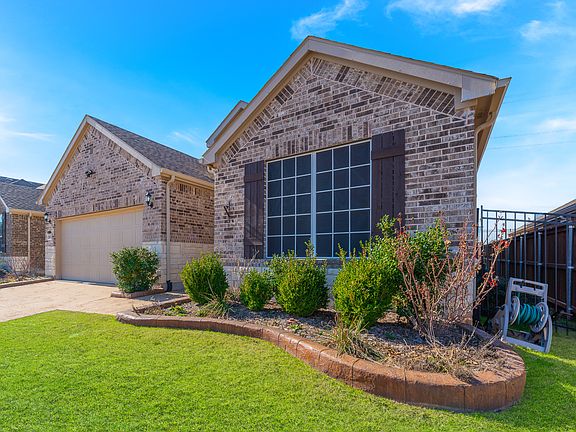 2nd image of 1632 Breezy Bay Ct