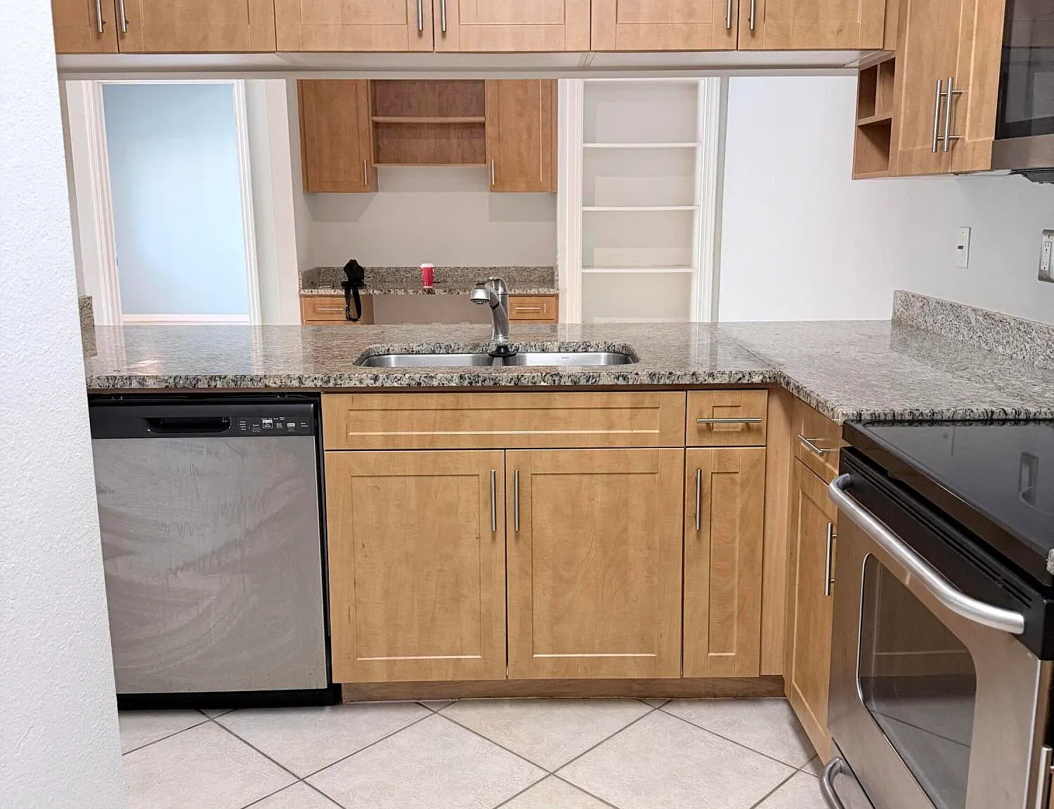 2 bed, 2.0 bath, 1262 sqft, $2,400 — Photo 3