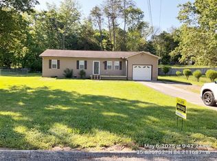 103 Mapletree Ln, Lenoir City, TN 37772