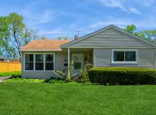 4000 Owl Dr, Rolling Meadows, IL 60008