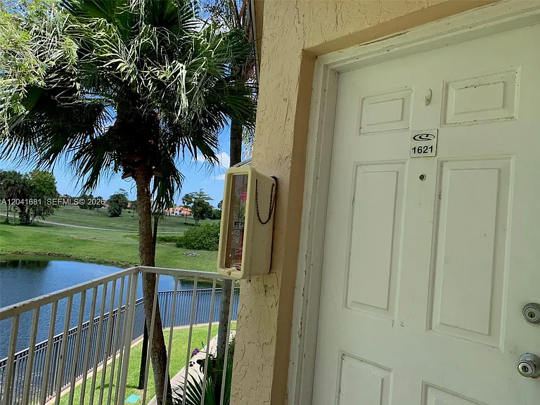 3330 Pinewalk Dr N #1621 — Photo 11