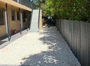 975 NW 5th St #8, Miami, FL 33128