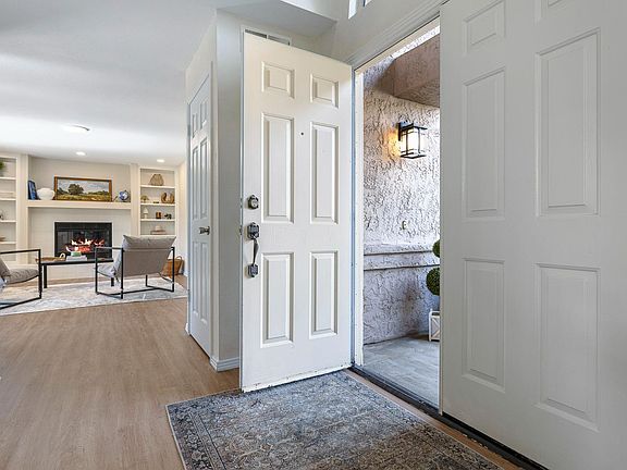 5th image of 805 E Buckhill Rd