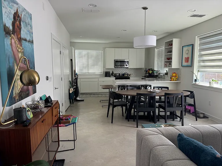 1181 Sarabeth Way — Photo 8