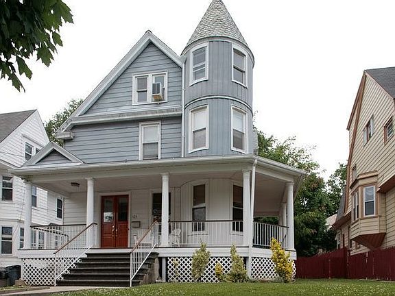 2nd image of 125 Primrose Ave