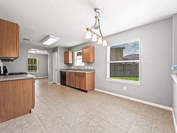 4th image of 5023 Jasmine Meadows Ln