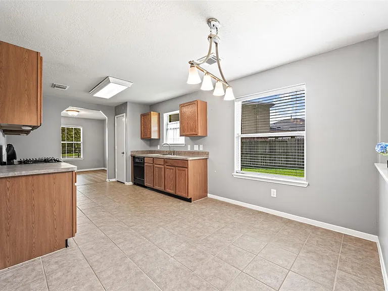 5023 Jasmine Meadows Ln — Photo 4