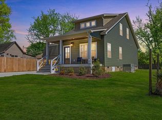 911 Indiana Ave, Etowah, TN 37331