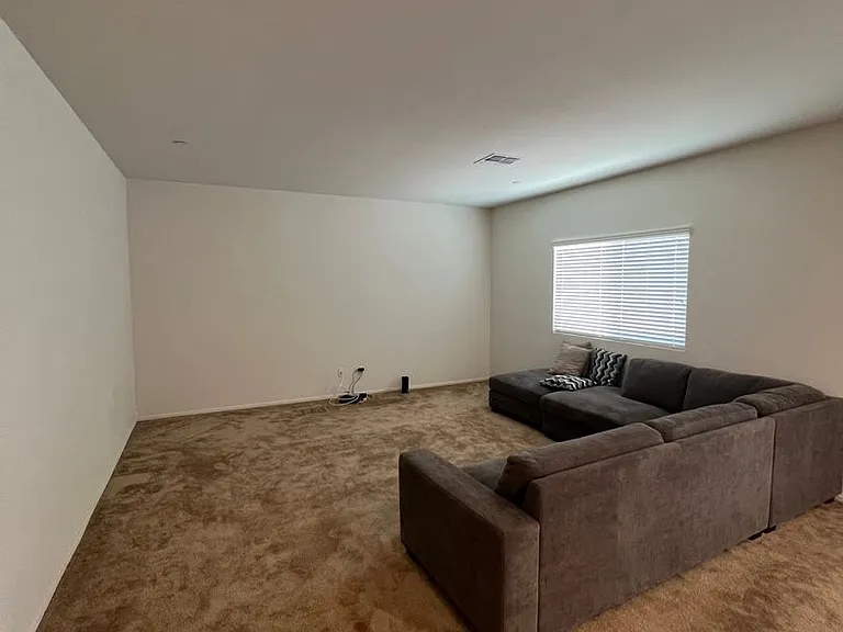 5916 Sucre Pl — Photo 6
