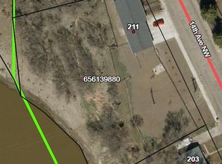 209 14th Ave NW, Mandan, ND 58554