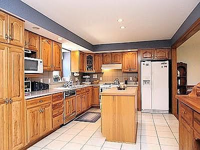 3rd image of 7379 Appleridge Ct