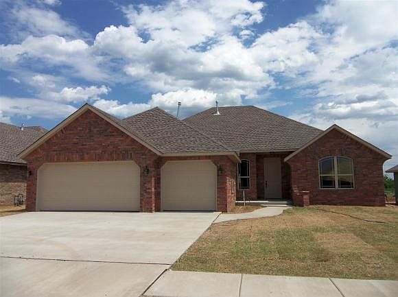 1st image of 2716 Summit Terrace Dr